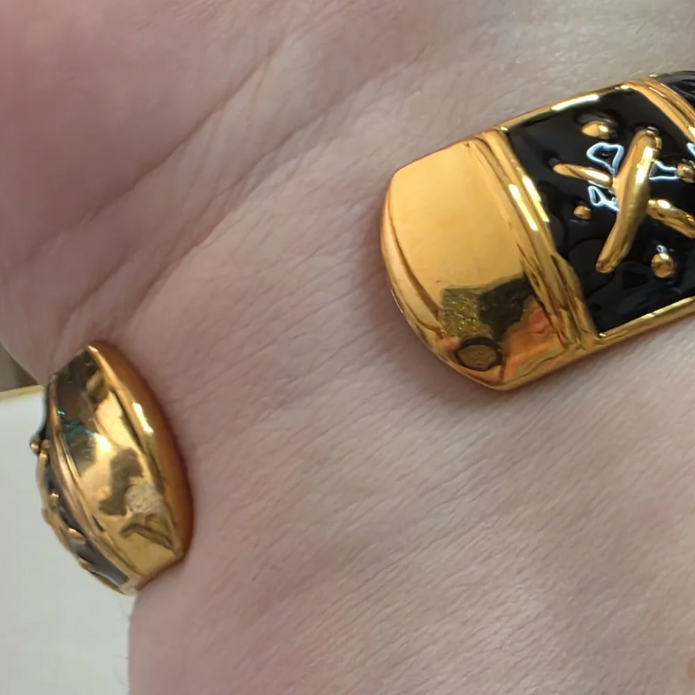 Joan Rivers Gold Black Enamel Bangle Watch Bracelet Vintage Statement WORKS